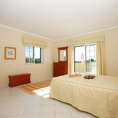 Spacious Villa, Pool *