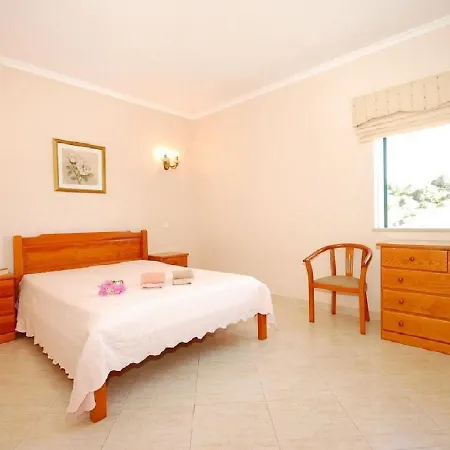 Spacious Villa, Pool