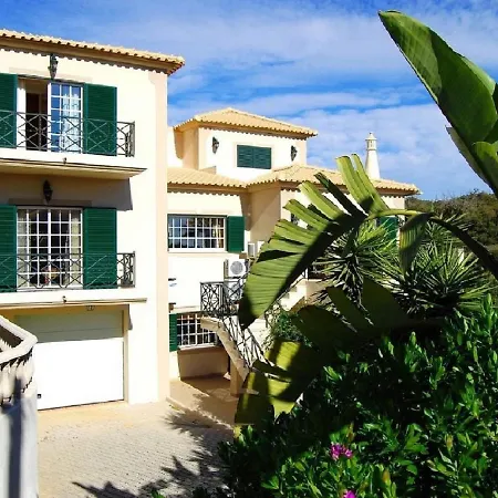 Spacious Villa, Pool