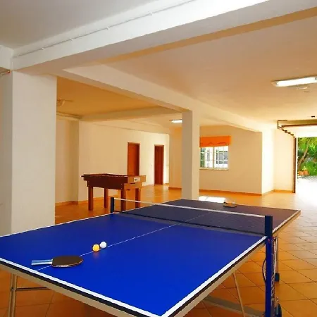 Spacious Villa, Pool * Albufeira