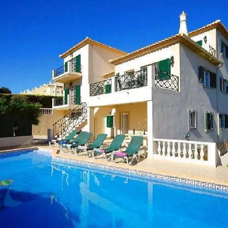 Spacious Villa, Pool Albufeira