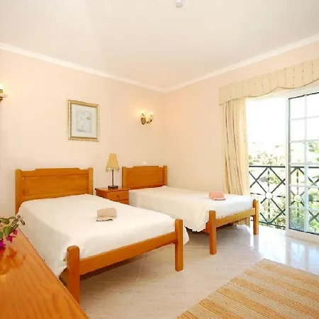 Spacious Villa, Pool
